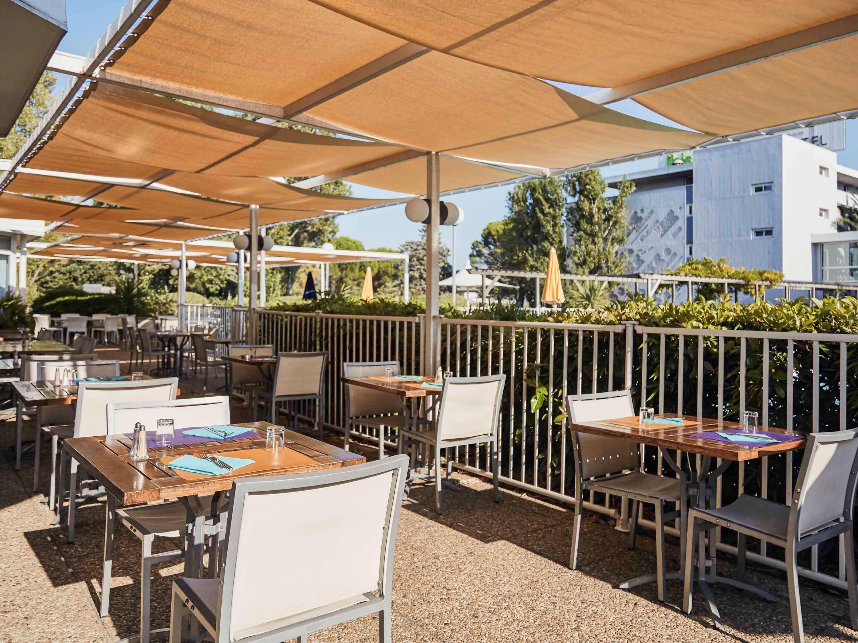 Ibis Styles Marseille Aeroport Hotel Витрол Екстериор снимка